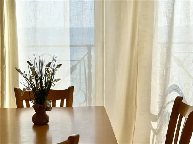 Apartment with balcony and with sea view
