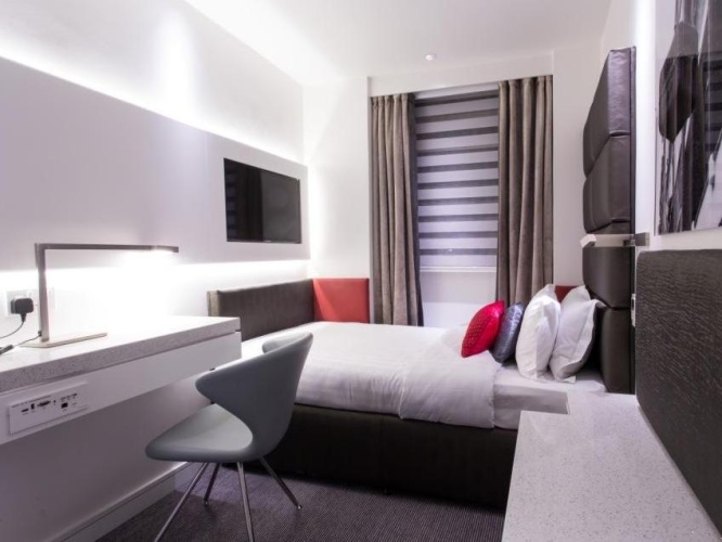 Deluxe Single room
