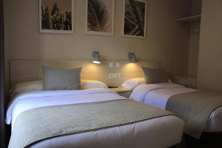 Hostal La Romànica