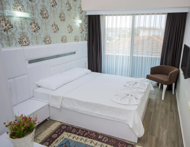 Dalian Elite Hotel