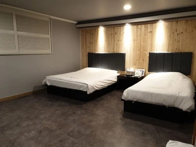 1 Bedroom Premium Twin room