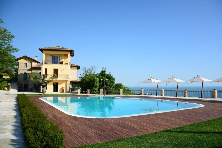 Borgo Fonte Scura