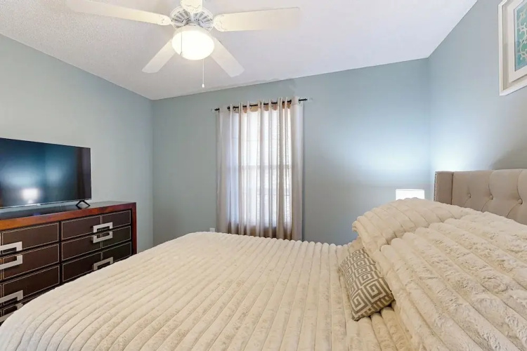 2 BR Condo w/ Golf Course Views & Pool