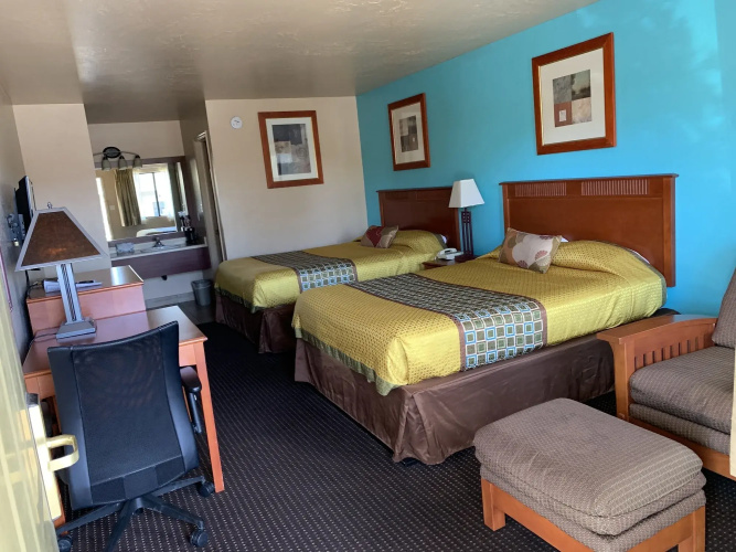 Claridge Inn