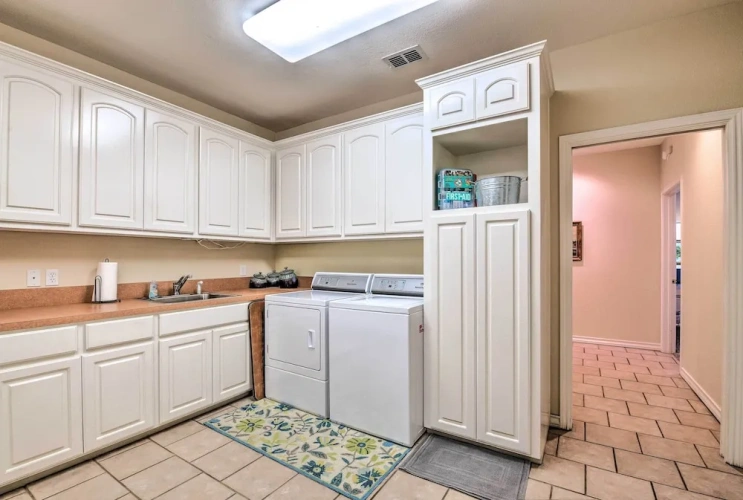 3 Bedrooms Cottage