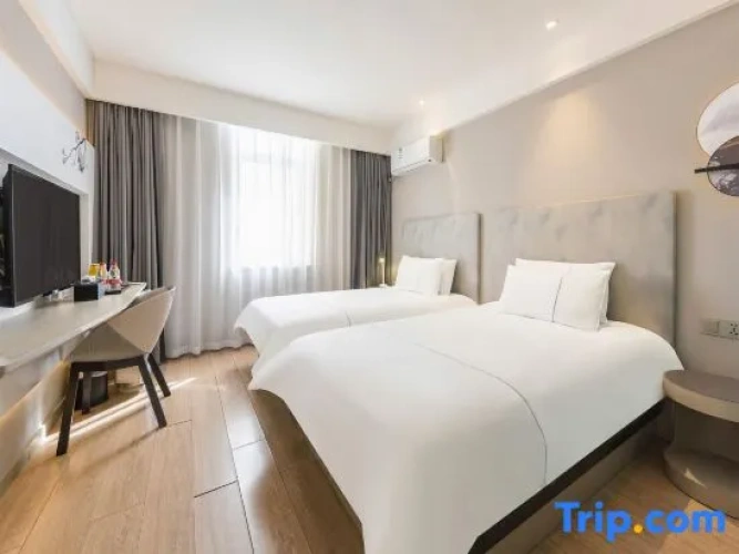 Standard Double room with view