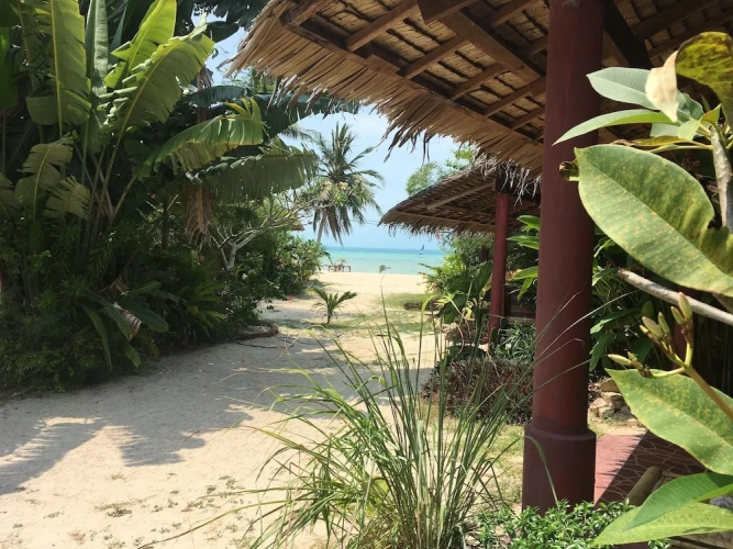 1 Bedroom Deluxe Bungalow with partial sea view