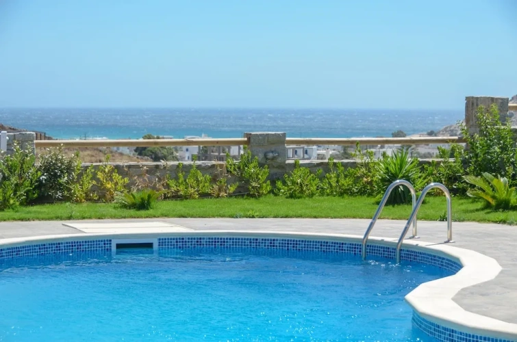 Luxury Villa with balcony and with sea view