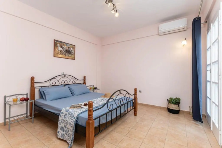 Nick & Debbie's two-storey apartment