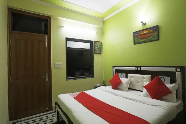 Krishna Residency By OYO Rooms