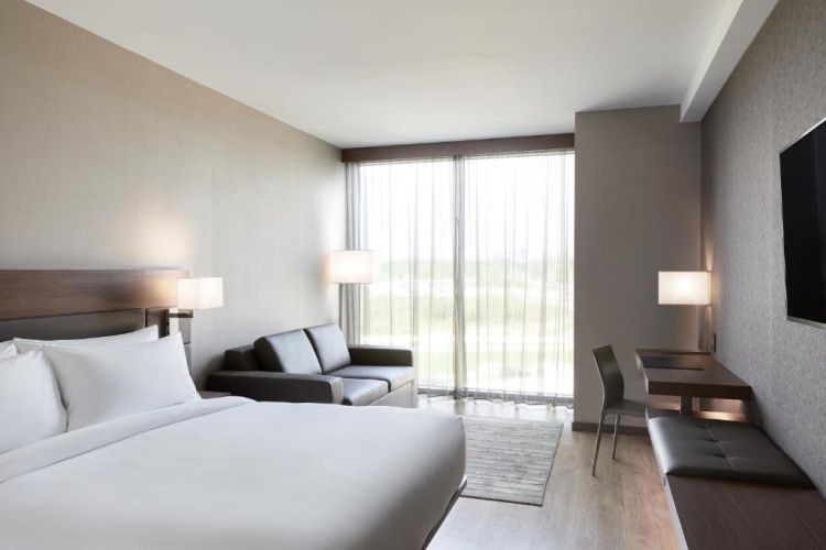 Standard room with view