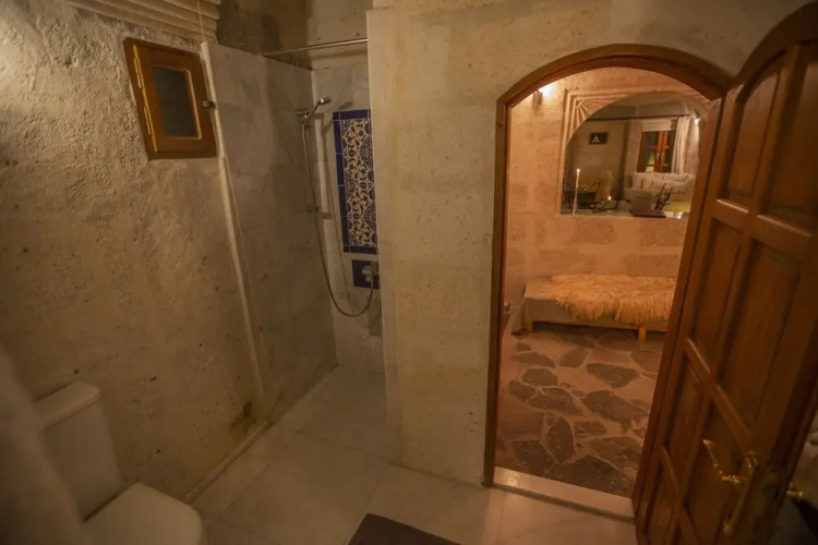 Asmali Cave House