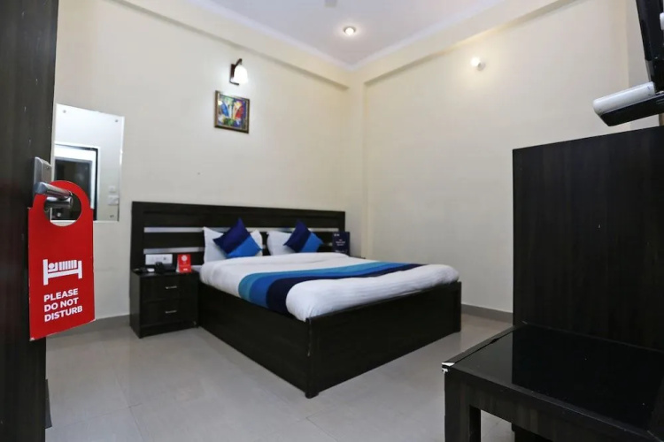 OYO 6976 Hotel Ganges Park