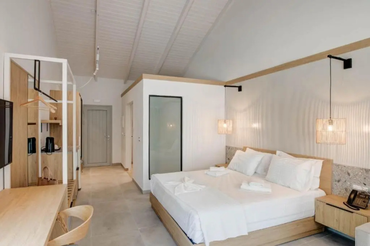 Alboro Seaside Suites