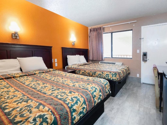 Standard Quadruple room