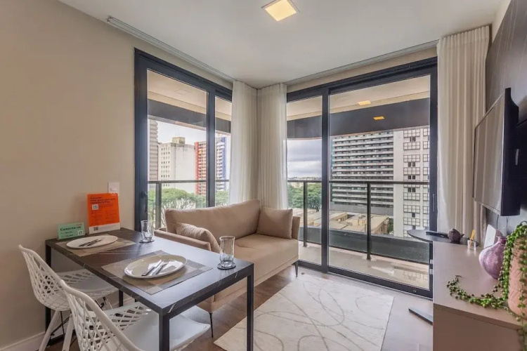 Easy Life Campos Salles by Xtay