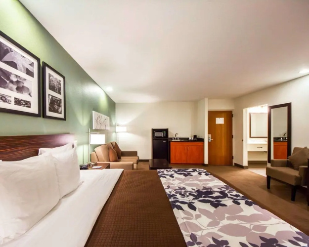Sleep Inn & Suites