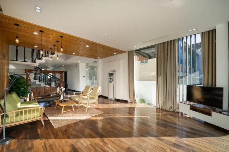 T P Pool Villa