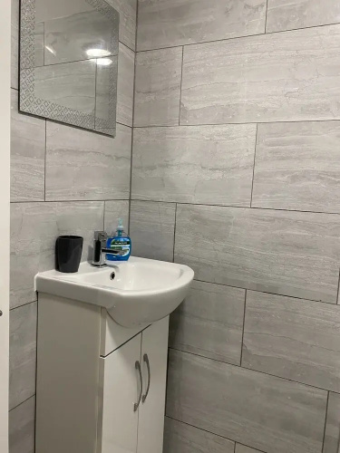 2 Bed Flat - Sleeps 6 - Pets - Parking - Wifi