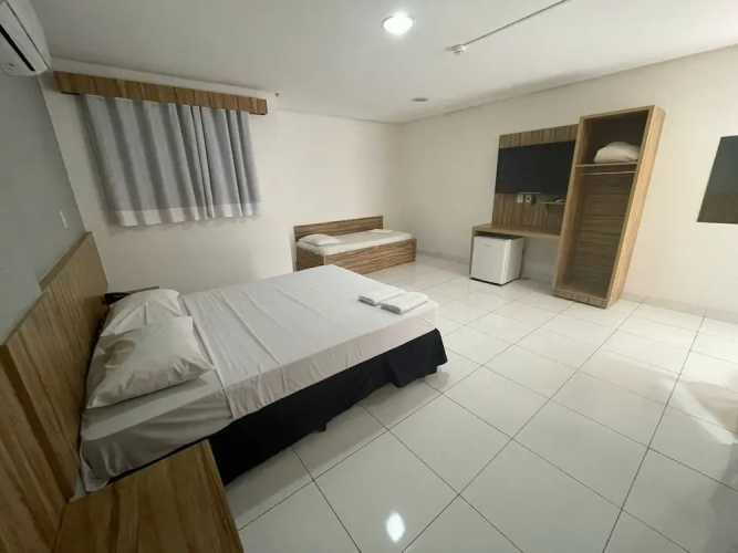 CR Hotel Bueno