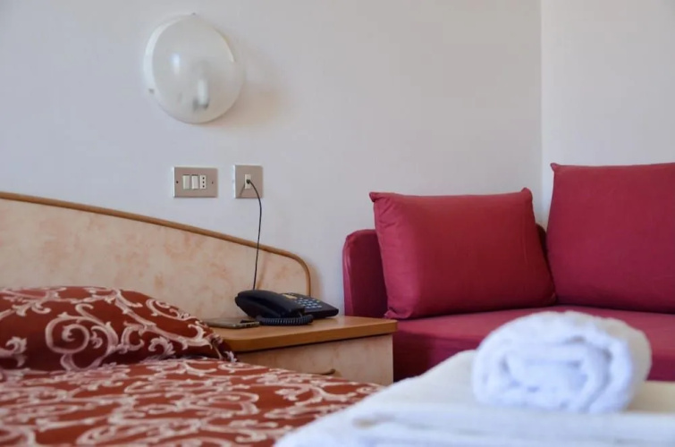 Hotel What Else