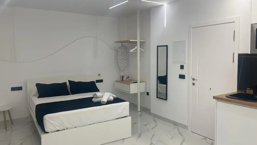 Standard Double room with city view