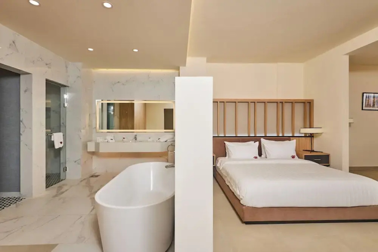 Saint Georges Hotel & Resort