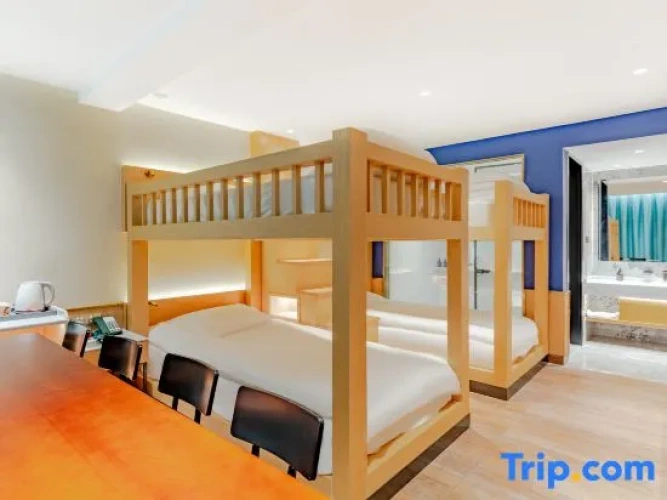 Grand room