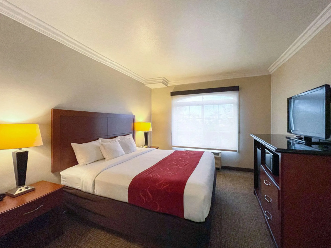 Comfort Suites Oceanside Camp Pendleton Area