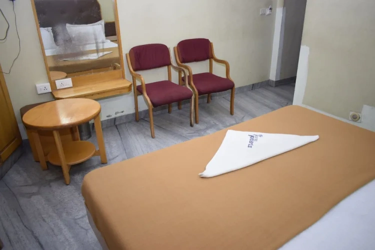 Economy room