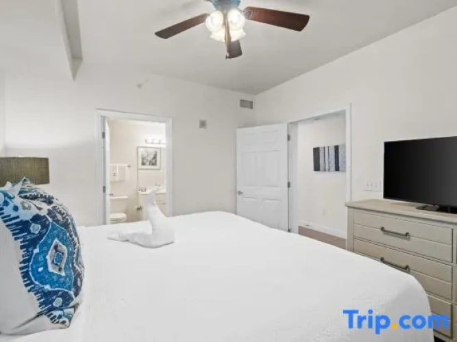2 Bedrooms Apartment