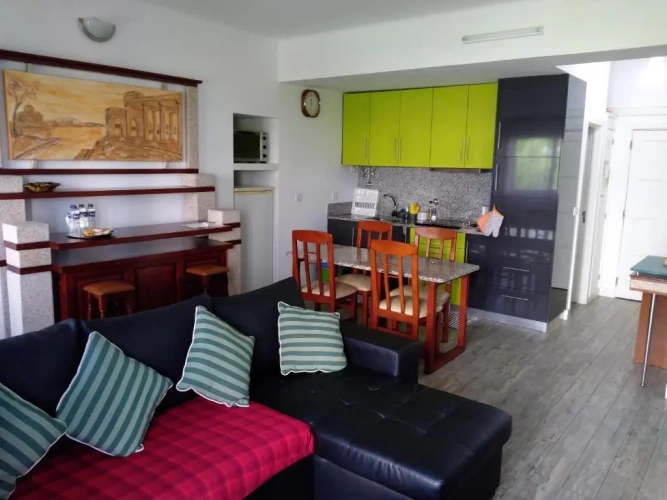 2 Bedrooms Apartment