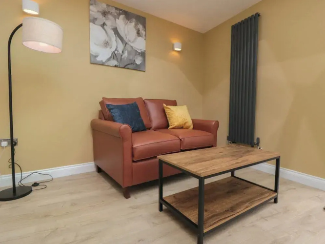 2 Staveley Cottages