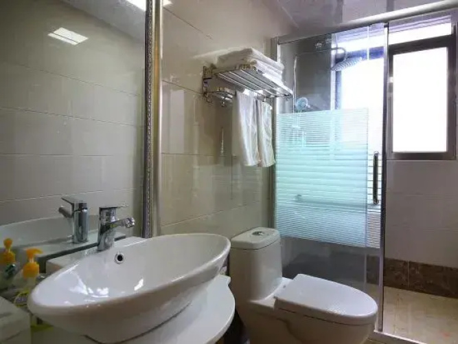 Danxiashan Zhanglaofeng Hotel
