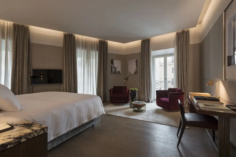 Deluxe 3 Suite