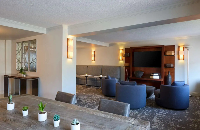 DoubleTree by Hilton Minneapolis Airport, MN