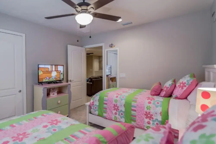 2054 Windsor at Westside