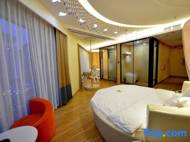 Standard Double room with view