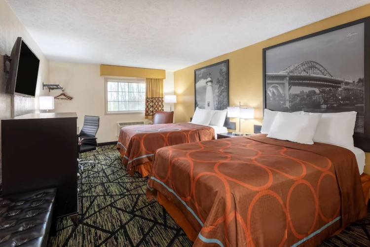 Super 8 Wooster