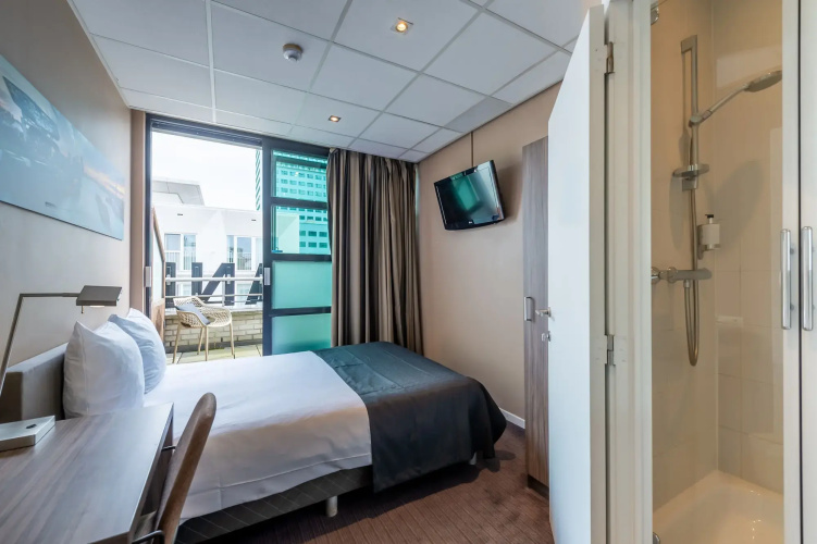 Hotel Docklands