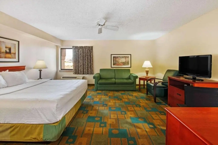 Deluxe Double Suite