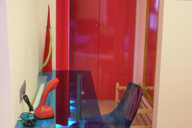 Room in a neoclassical house - ladybug