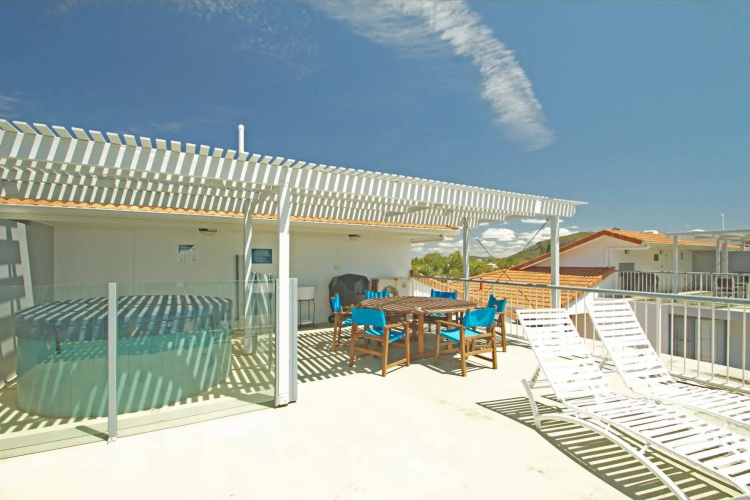 Surf Club Apartments