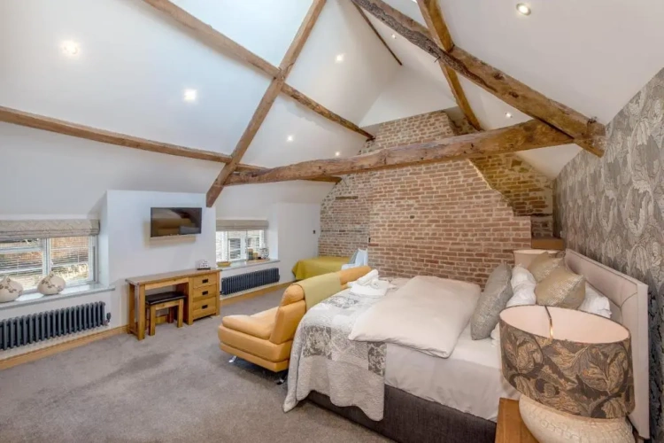 Superior Triple room