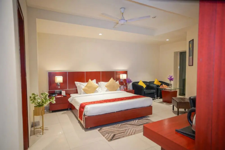 Hotel Swarn Towers