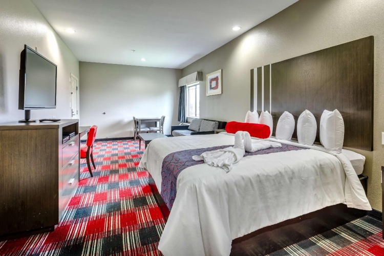 Sextuple Suite