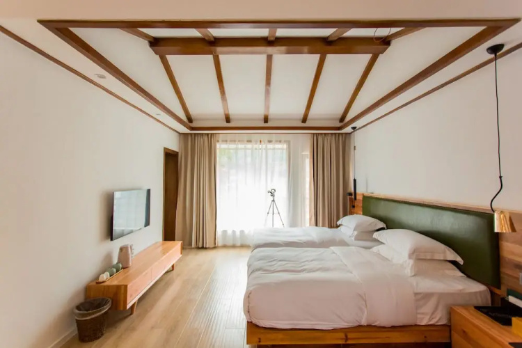 Wangshan Travelling With Hotel