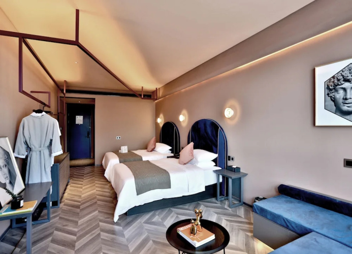 Hangzhou Vline Hotel