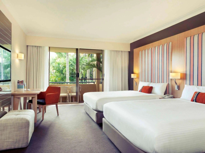 Mercure Gold Coast Resort photo 7