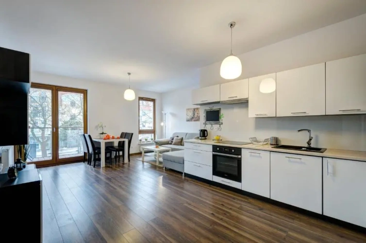 1 Bedroom Apartment with balcony